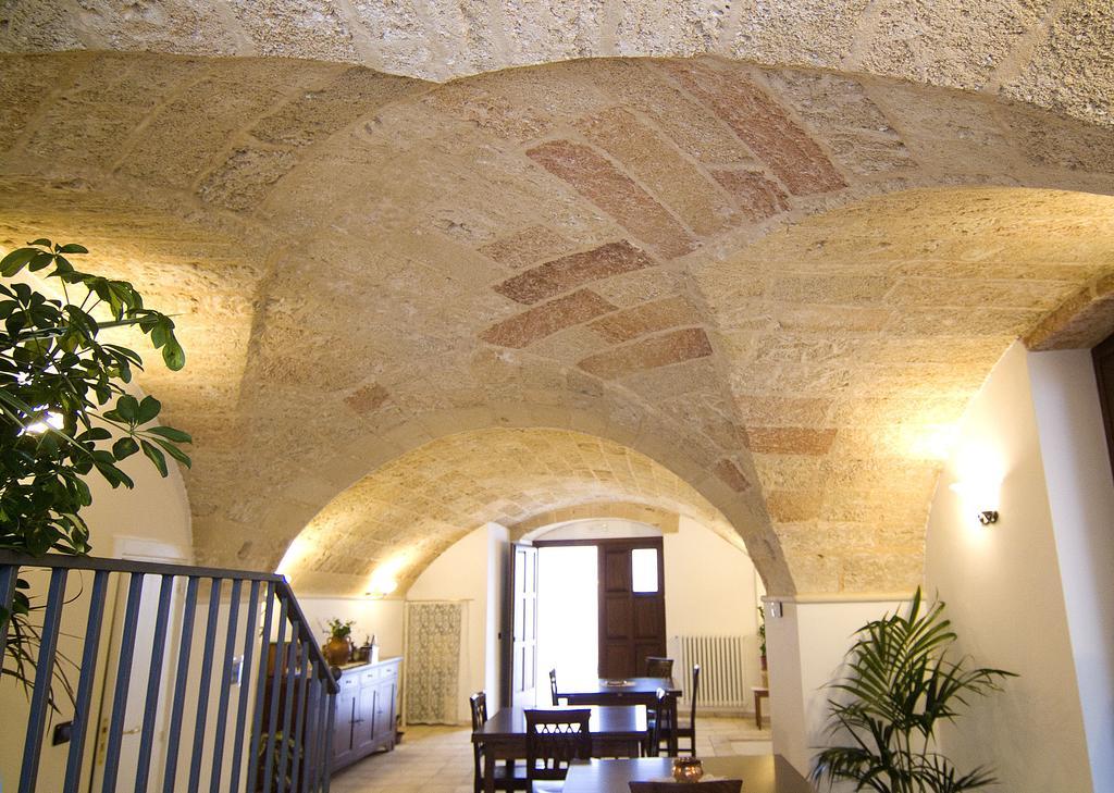 B&B Altrov'E Parabita Zewnętrze zdjęcie